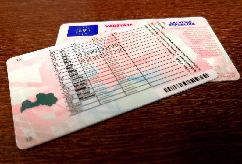 nopirkt autovaditaja apliecibu